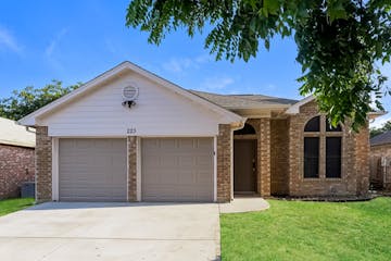 223 Rodeo Dr Keller, TX 76248